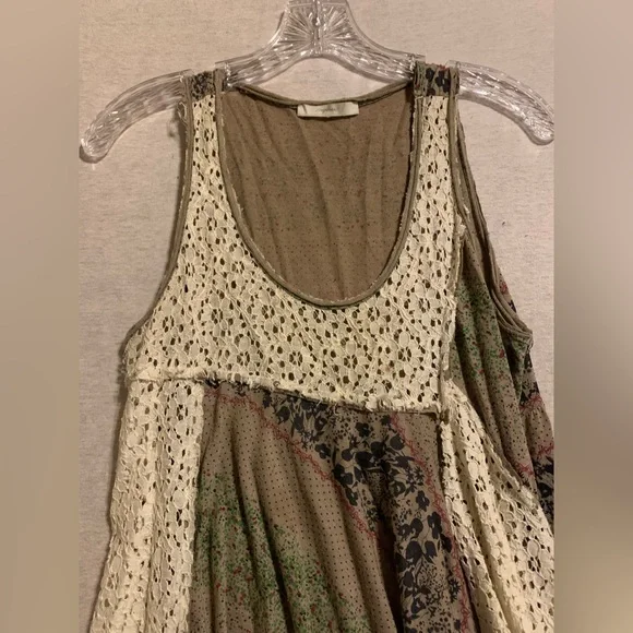 Mystree flowy dress; small - Picture 4 of 7